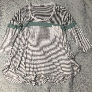 Bordeaux 3/4 stripe shirt